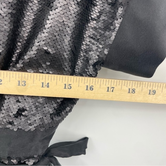 BR monogram short sleeve black sequin wrap dress Shaw collar Sz 2 - Picture 3 of 6